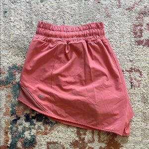 Lululemon 2.5” Low-Rise Hotty Hot Shorts